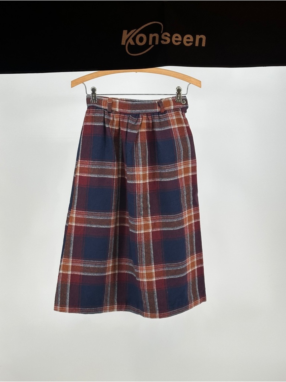 Vintage 80’s Juniors size 7 Navy and Rust Wool Plaid Midi‎ Skirt Dark Academia